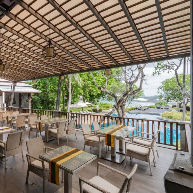 Andaman Canacia Resort พักชิลวิวทะเล 