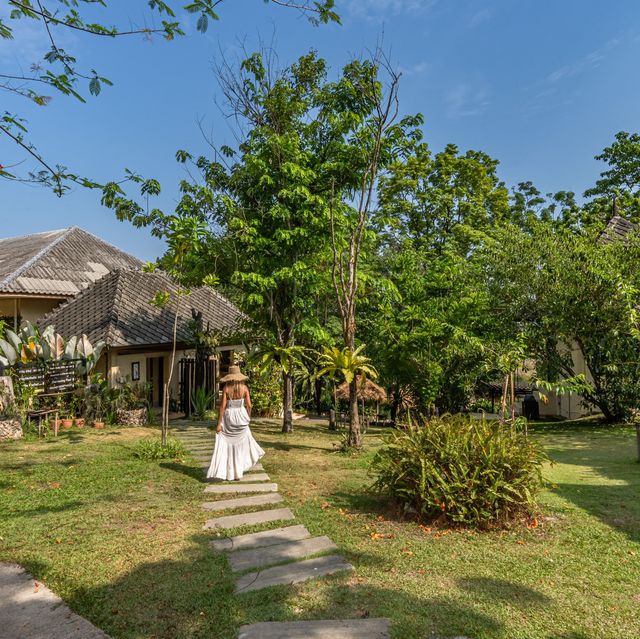 รีสอร์ทสวยสไตล์บาหลีที่ "วังน้ำเขียว" 🏡
