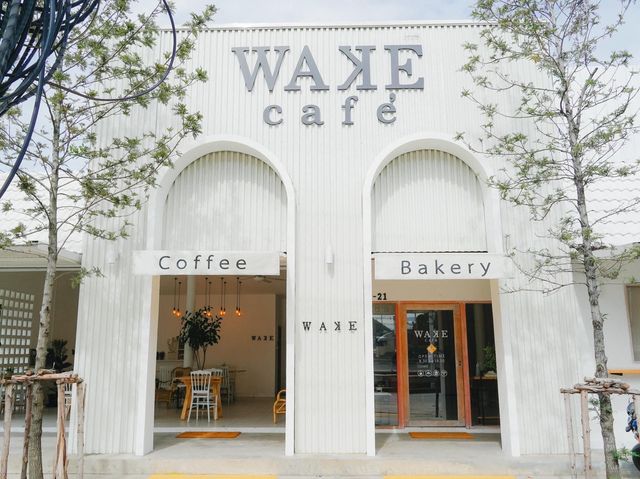 WAKE cafe2565 คาเฟ่สายเกา