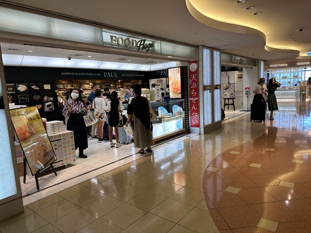 東京・羽田空港第2ターミナル。搭乗までの楽しみな時間を演出する『マーケットプレイス』