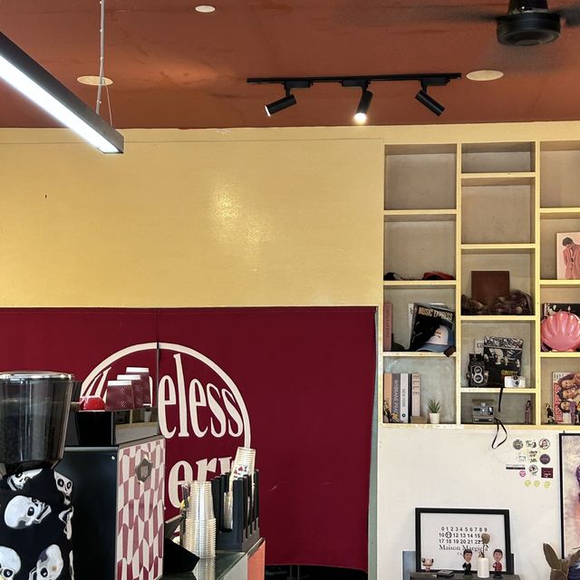 Homeless Gallery 🧋☕️ คาเฟ่ใหม่ปัตตานี 