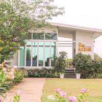 จิบกาแฟรับลมชิลๆ ที่คาเฟ่วิวโค้งแม่น้ำ