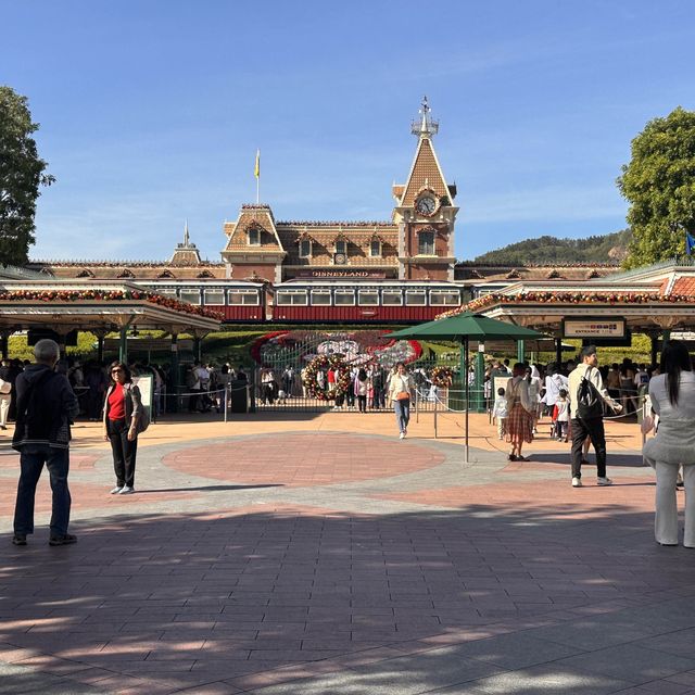 A Magical time in a Magical place, HK Disney 