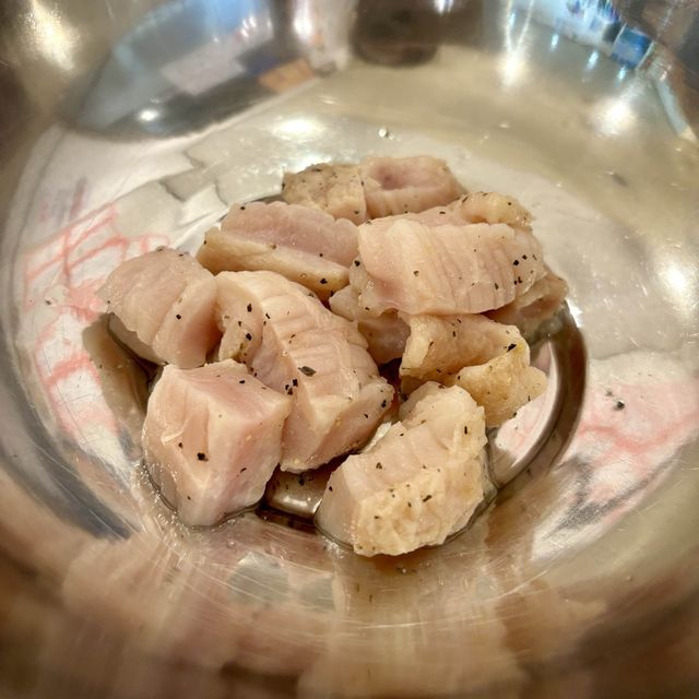【兵庫・西宮市】活魚水槽の活貝をその場で焼いて味わえる「活貝センター 門戸漁港」