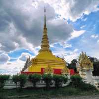 วัดพระธาตุโป่งดินสอ