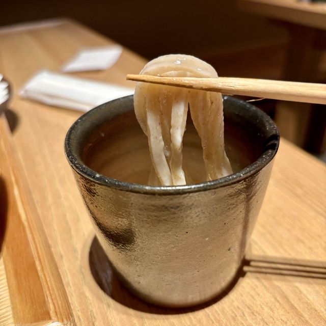 【大阪・心斎橋】ミシュランビブグルマンに掲載されたうどん店「青空blue 大丸心斎橋店」