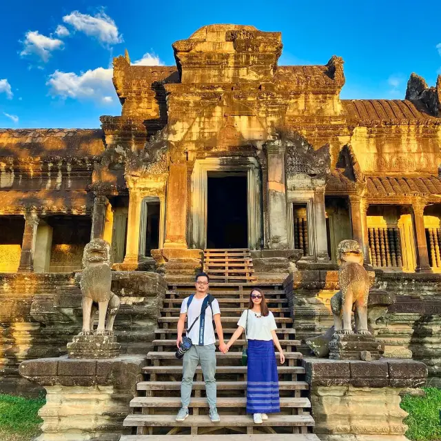 The World's Largest Temple - Angkor Wat in Cambodia (Part 1)
