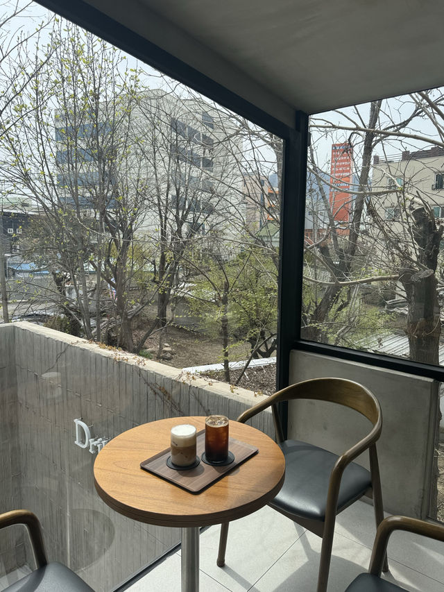 경산 골목속 숨은 신상 카페 드리브 채광좋고 사진이 잘나오는곳 🍃 