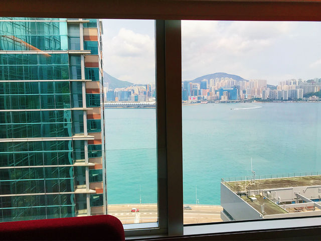伏唔伏？$1,600假日市區2人海景房+自助晚餐+早餐😝