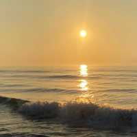 「中之浦海岸：優美海岸風光，舒適海水浴場」