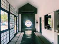 งานดิบที่แท้ทรู : Black To Basic