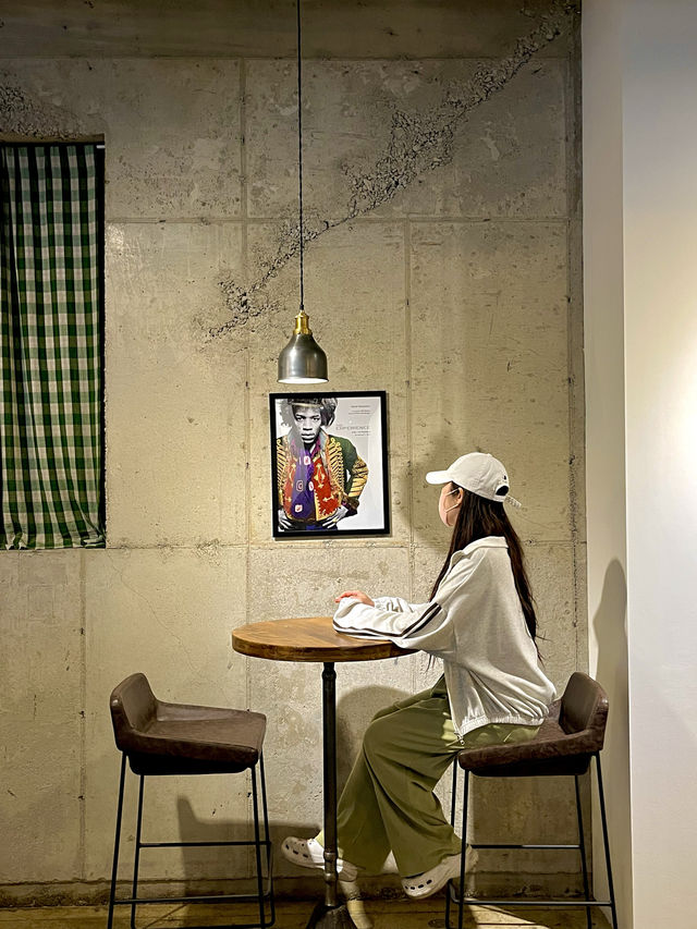 경산 아늑한 레트로 분위기 카페 보더472-1