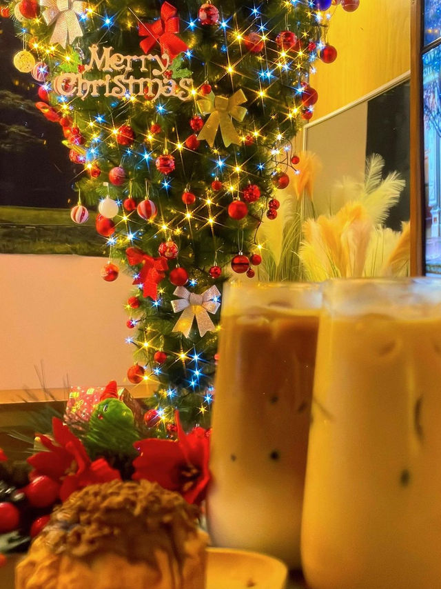 🎄창원근교 유일하게 거꾸로 트리 볼 수 있는 곳 이뿌니까 박제💗