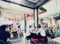 臺中西區 老店總是佛心 向上水餃