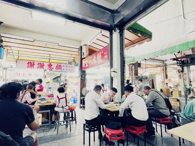 臺中西區 老店總是佛心 向上水餃 臺中西區 老店總是佛心 向上水餃