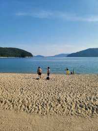 수영하기 좋은 고운모래 해변 구조라해수욕장🏖