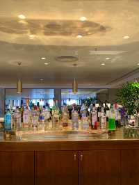 香港　香港観光　香港空港THE PIER  First Class Loungeは最高だぞ！