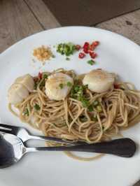Ivory Coast Almond ร้านอาหารบรรยากาศดี