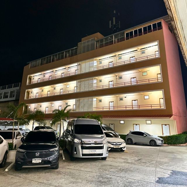 🏢 มาพัก โรงแรม พี.เอ.เพลส นครสวรรค์ อีกครั้ง