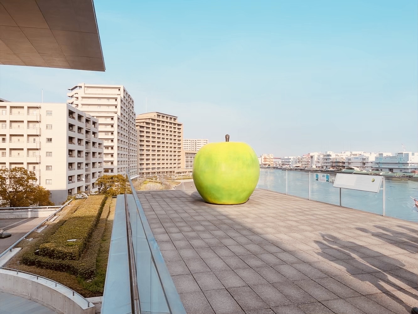 神戸観光スポット】青いりんご | Trip.com 神戸