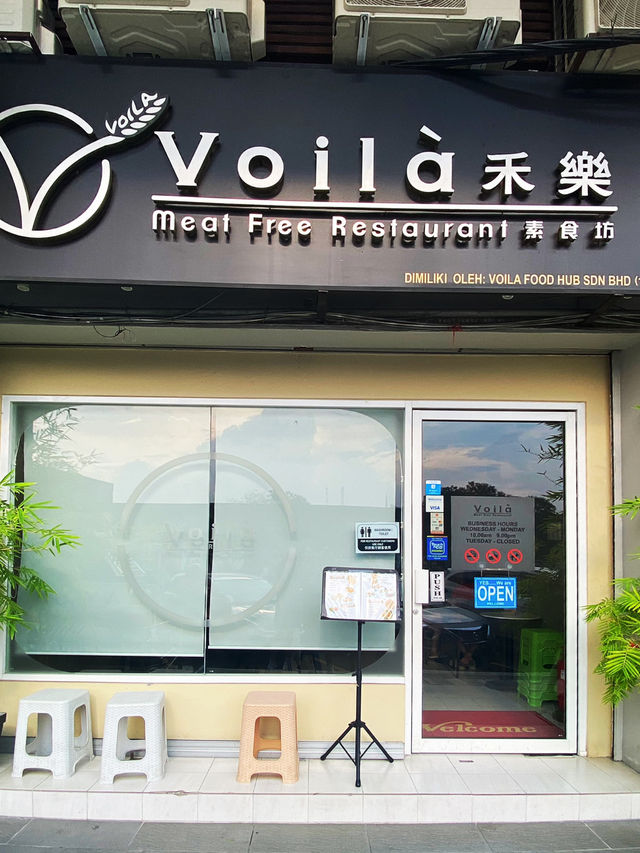 Vegetarian restaurant in Chinatown KL 🥑🥗🥙