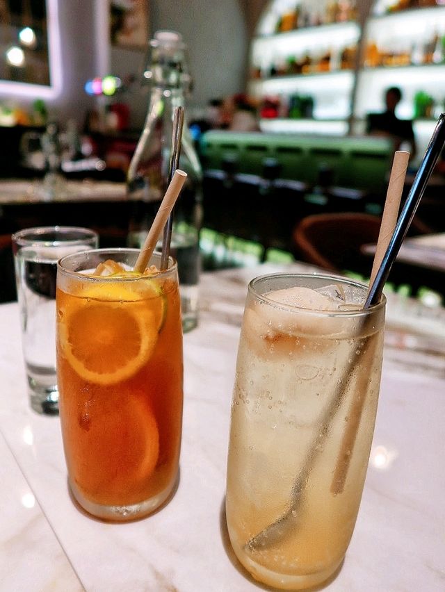 🇲🇫灣仔舊街巷内的法式小酒館