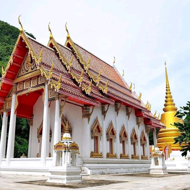 หลวงพ่อขาว _/|\_ แห่งเมืองโคราช