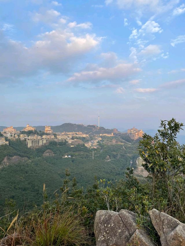 【梅沙尖行山】11.2公里挑戰你的膝蓋，準備好上樓梯