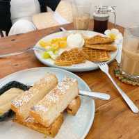 조용하고 한적한 코타키나발루 카페 Nook Cafe