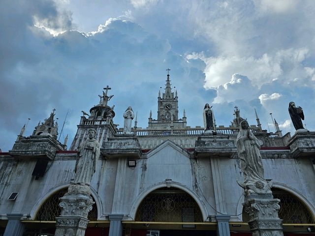 เยี่ยมชมสถานที่ศักดิ์สิทธิ์ โบสถ์ สิมาลา เซบู