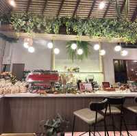 ร้านอาหารกึ่งคาเฟ่ อาหารอร่อย บรรยากาศชนะเลิศ