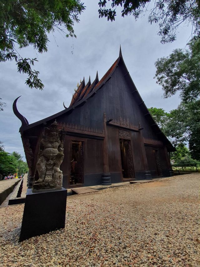 พิพิธภัณฑ์บ้านดำ เชียงราย