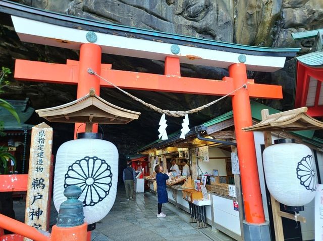 太平洋海岸邊的鵜戶神宮 山與海之間的祕境