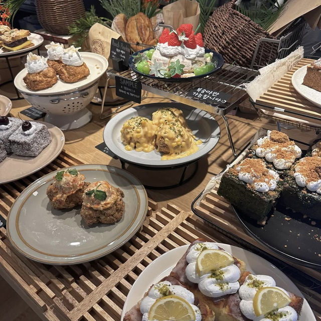 【韓国】シャインマスカットのミルクレープが絶品のハンナムドンカフェ❣️