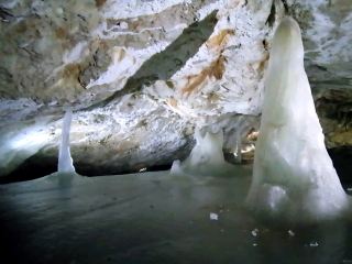 [Slovakia] A natural cooler deep in the mountains! Dobsinska Ice Cave, a World Heritage Site