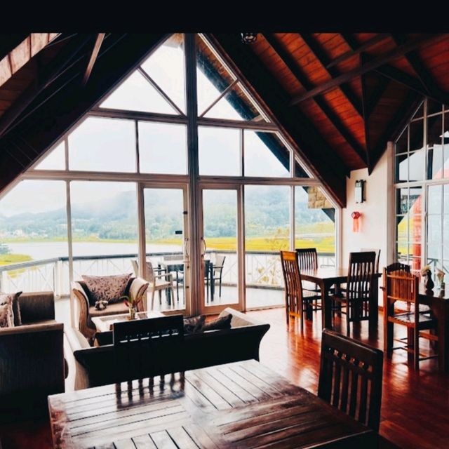 WONDERFUL HOLIDAYS @ DEWDROPS AT LAKE GREGORY.