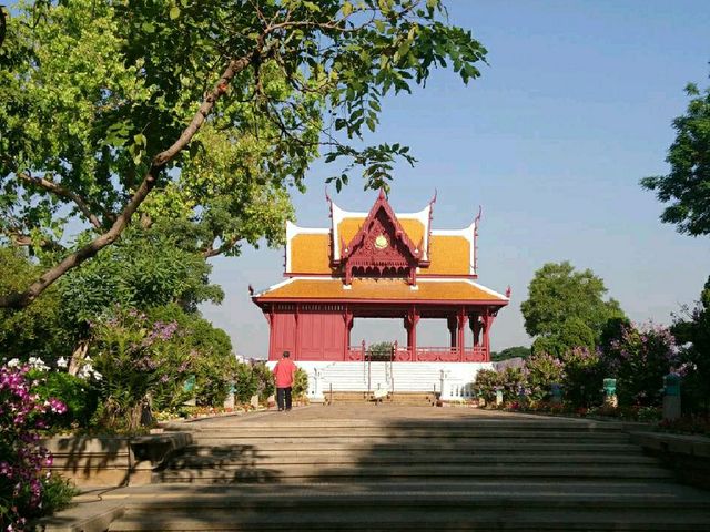 ชวนคุณพ่อชมป้อมพระสุเมรุ สวนสันติชัยปราการ