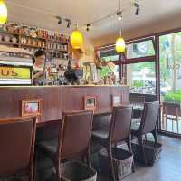 popular cafe