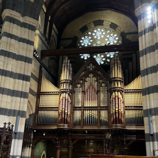 Timeless Elegance and Urban Charm: Flinders Street, St Paul Cathedral and Hosier Ln