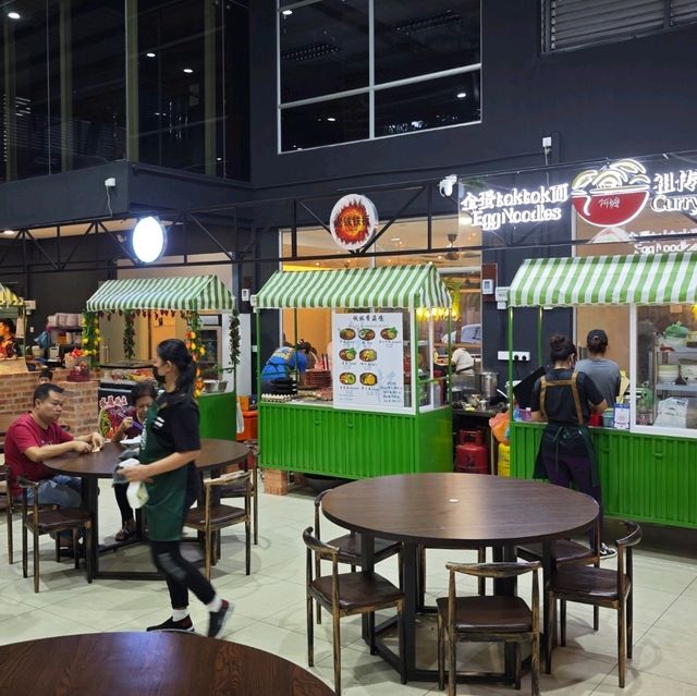 Tropical Themed Food Court 