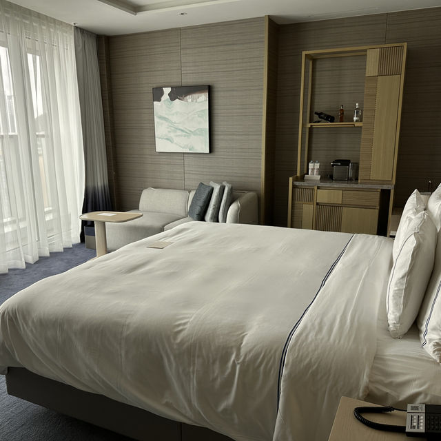 Luxurious Stay with Unmatched Convenience 