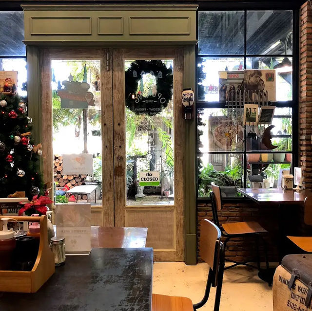 ☕️ แชร์ร้านคาเฟ่ 5 ร้าน พิกัดในเมือง กรุงเทพฯ