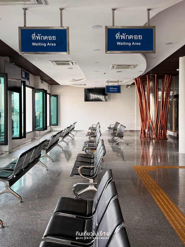 นั่งเรือมาเดินปากคลองตลาด