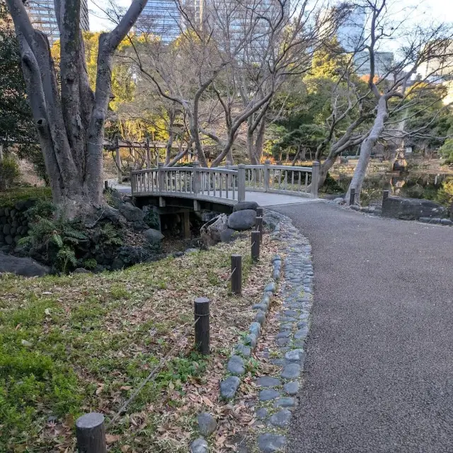 สวนฮิบิยะ (日比谷公園)