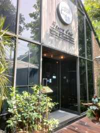 ต้นหว้าคาเฟ่ คาเฟ่บรรยากาศดี ใกล้สนามบินสุวรรณภูมิ