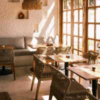 Nice place with a laidback vibe.