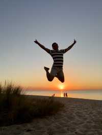 Golden Waves & Soft Sands: Chasing the Perfect Sunset at Safety Beach, Dromana