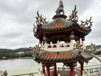 有南天宮眾神明加持及守護的龍潭大池及吊橋