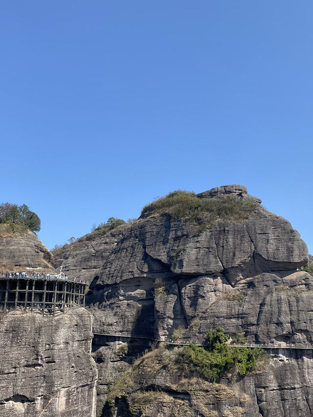 龍川景點｜有着丹霞山奇特地貌的霍山🪨