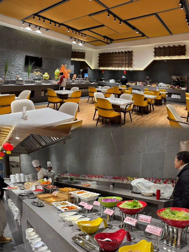 Winter Bliss at Gu Er Gou Hot Spring Resort – A Must-Stay Near Bipenggou!